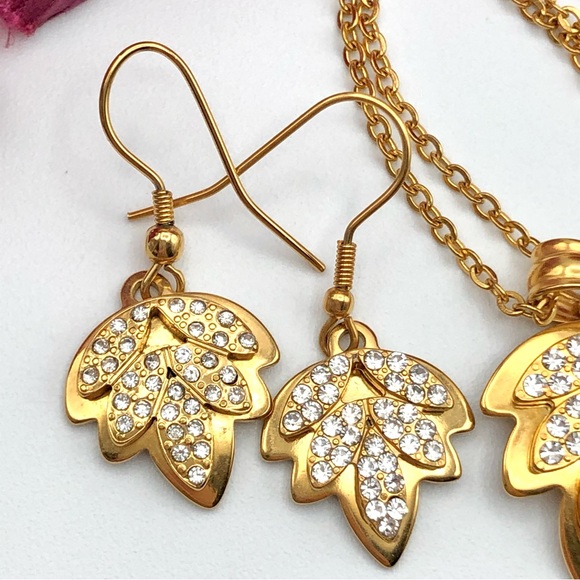 Gold Tone Leaf Pave Dangle Earrings And Pendant Necklace Jewelry Set Demi Parure - Picture 3 of 9